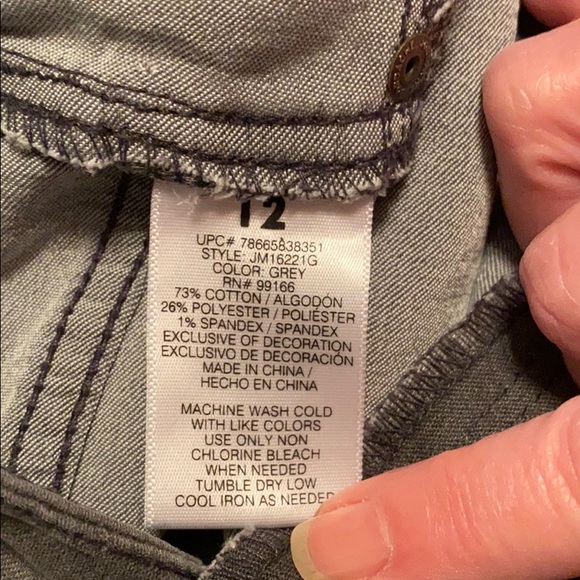 Jordache Super Skinny Jeans - Picture 4 of 4